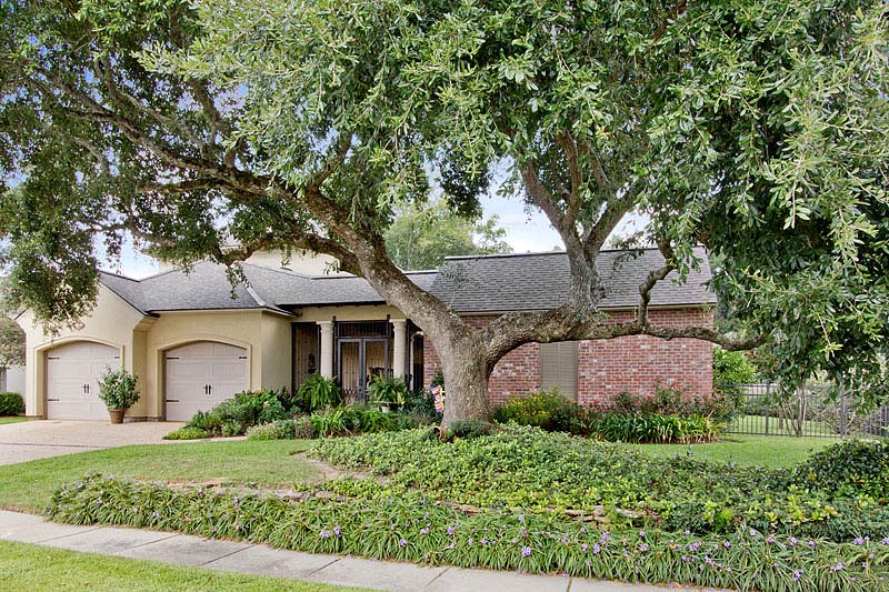 441 Arbors Court